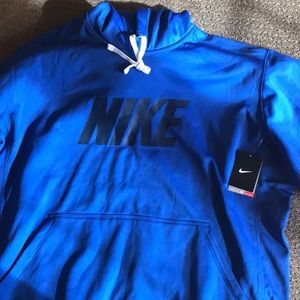 Nike therma sweatshirt 2XL